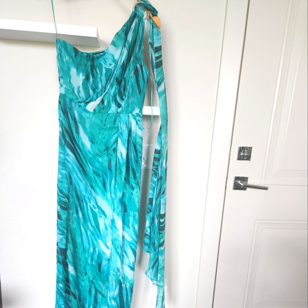 One shoulder maxi dress
